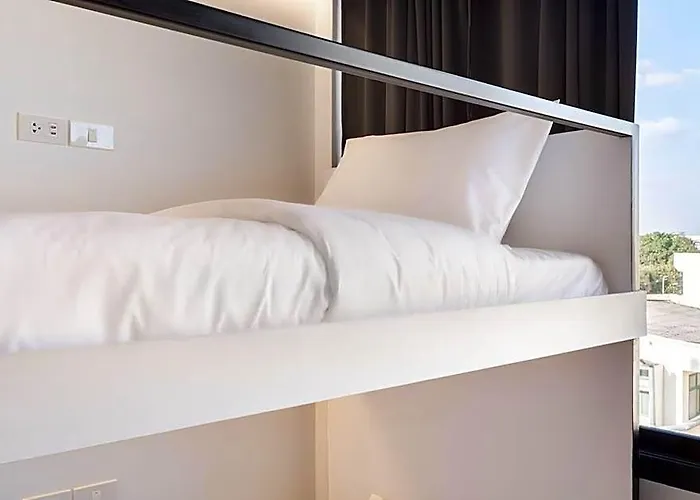 بيت شباب Casa Blanca Dusit بانكوك