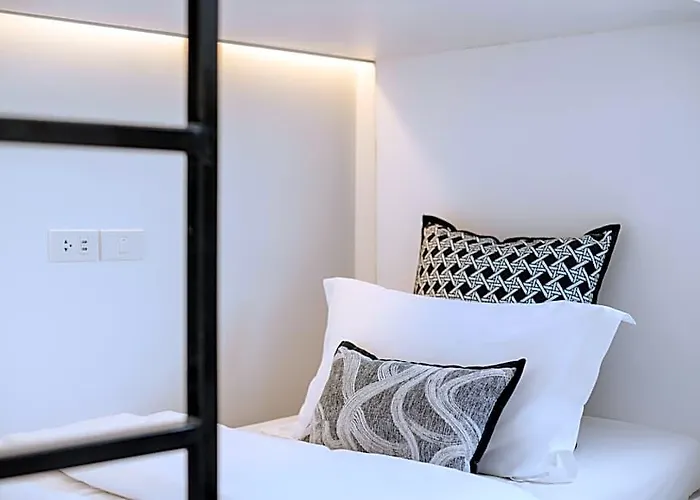 بيت شباب Casa Blanca Dusit بانكوك